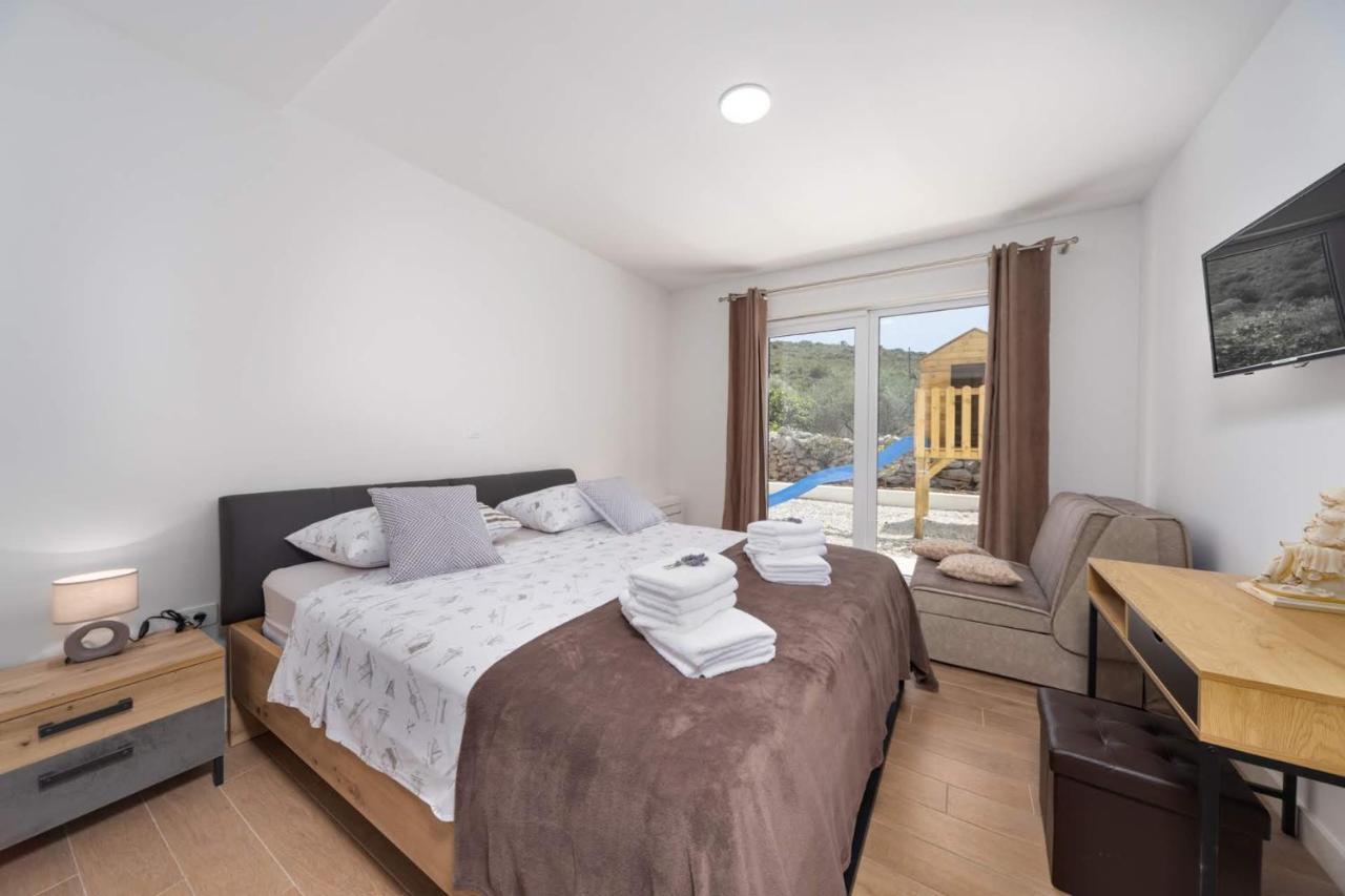 Villa Hileja Marina Esterno foto