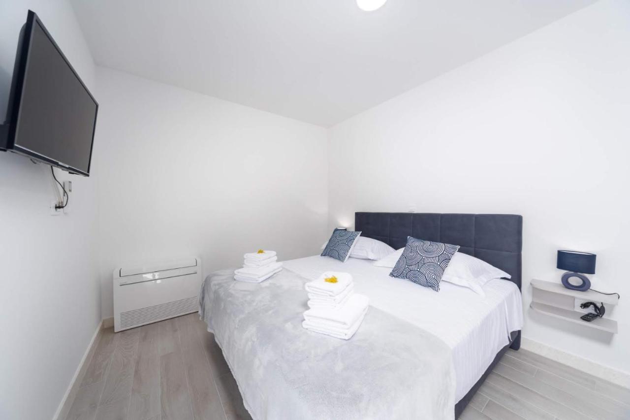 Villa Hileja Marina Esterno foto